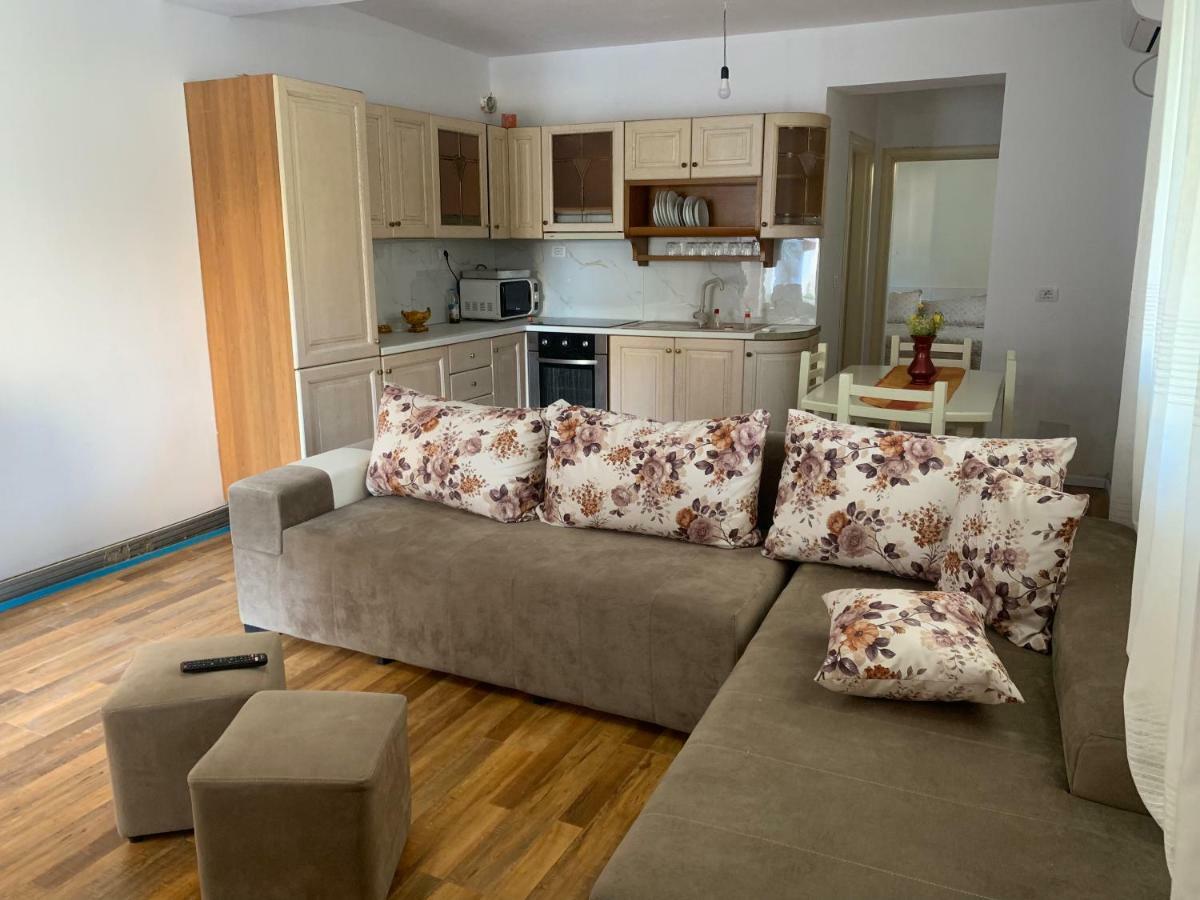 Casa de hóspedes Blevim Place Vlorë